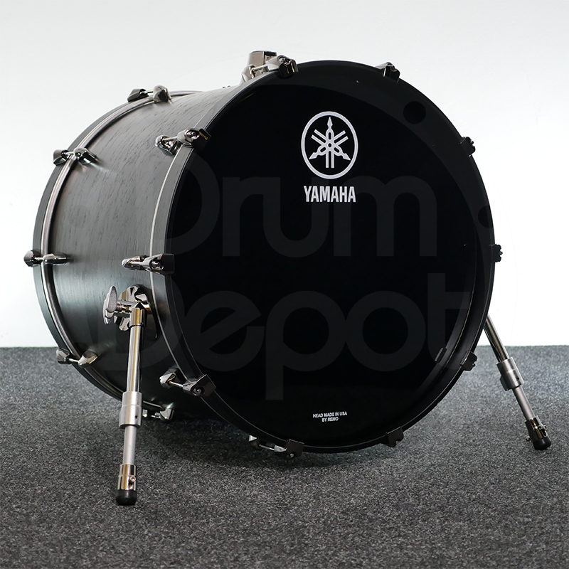 Yamaha Live Custom Hybrid Oak 22" x 18" Bass Drum in Charcoal Sunburst