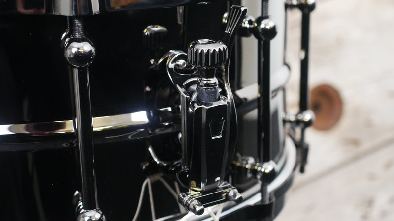 Ludwig Universal 14 x 6.5 Snare Drum LU6514DIR 6