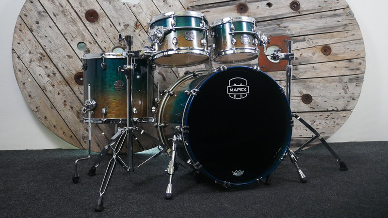 Mapex Saturn EVO 22 (4pc) Classic Shell Pack in Exotic Aegean Fade SE528XEM OE 2
