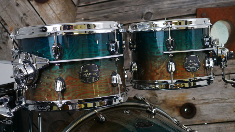 Mapex Saturn EVO 22 (4pc) Classic Shell Pack in Exotic Aegean Fade SE528XEM OE 5