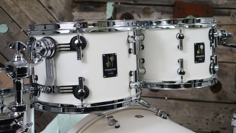 Sonor Momentum Maple 22 (5pc) Shell Pack in Satin Pure White SMM225PCSP SPW 10