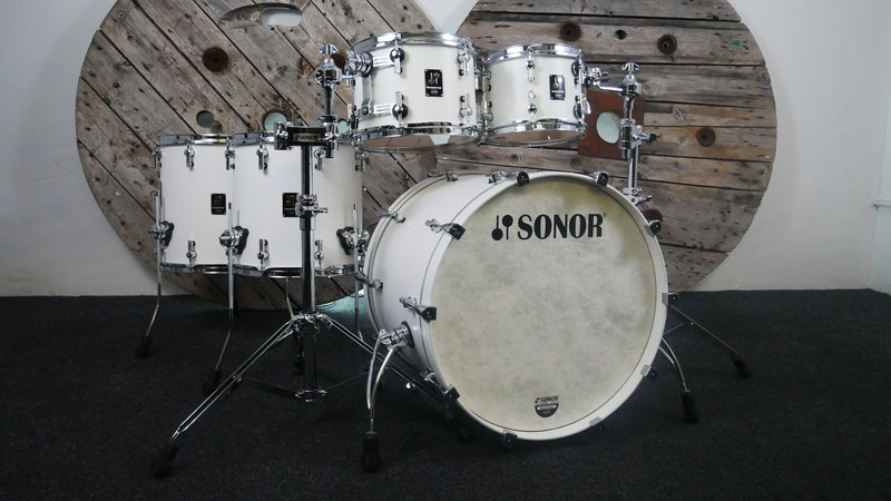 Sonor Momentum Maple 22 (5pc) Shell Pack in Satin Pure White SMM225PCSP SPW 7