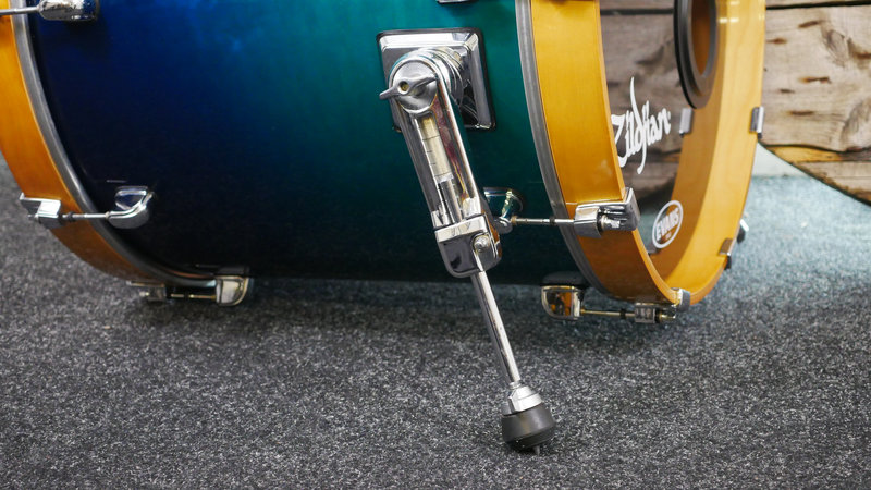 Pre Loved Tama Starclassic Maple 22 (5pc) Shell Pack in Marine Blue Fade 2151000181492 43