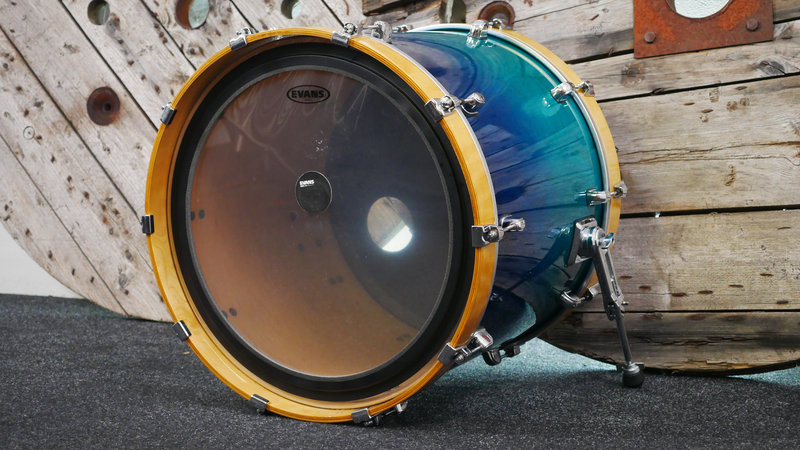 Pre Loved Tama Starclassic Maple 22 (5pc) Shell Pack in Marine Blue Fade 2151000181492 52